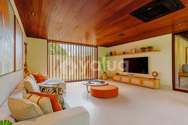 Beautiful House with 6 Suites 200m from Beach Praia do Forte