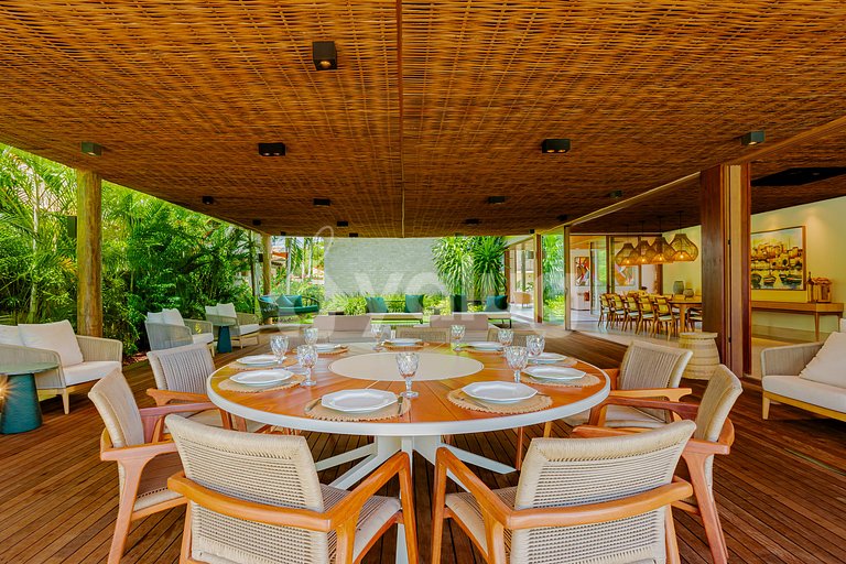 Beautiful House with 6 Suites 200m from Beach Praia do Forte