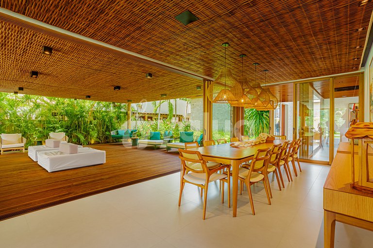 Beautiful House with 6 Suites 200m from Beach Praia do Forte