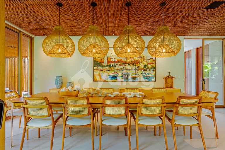 Beautiful House with 6 Suites 200m from Beach Praia do Forte