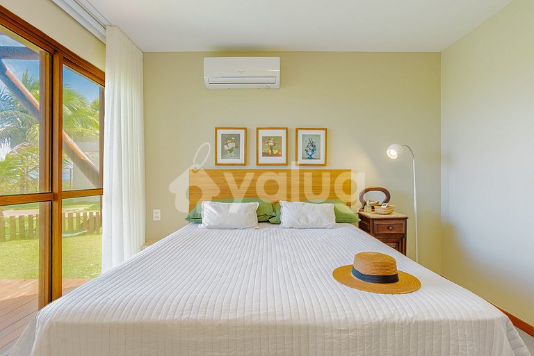 Beautiful Apartment in a Beachfront Condominium - Itacimirim