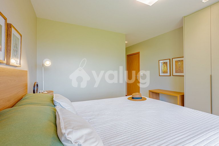 Apartamento en un cond. frente a la playa en Itacimirim.