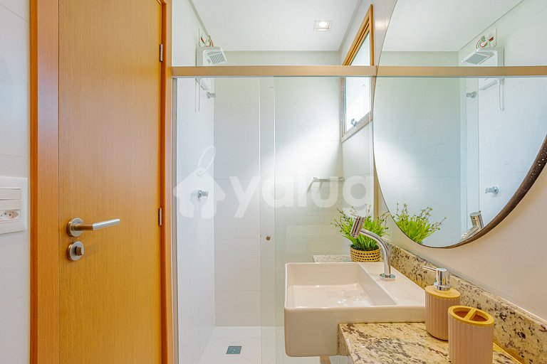 Apartamento en un cond. frente a la playa en Itacimirim.