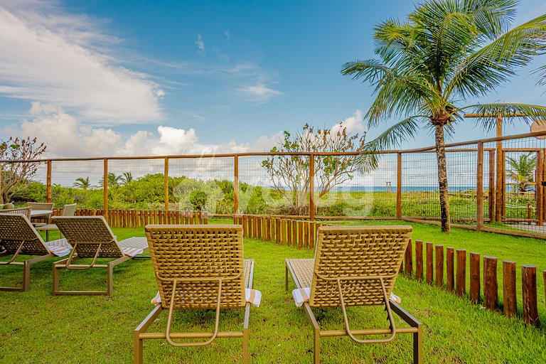 Beautiful Apartment in a Beachfront Condominium - Itacimirim