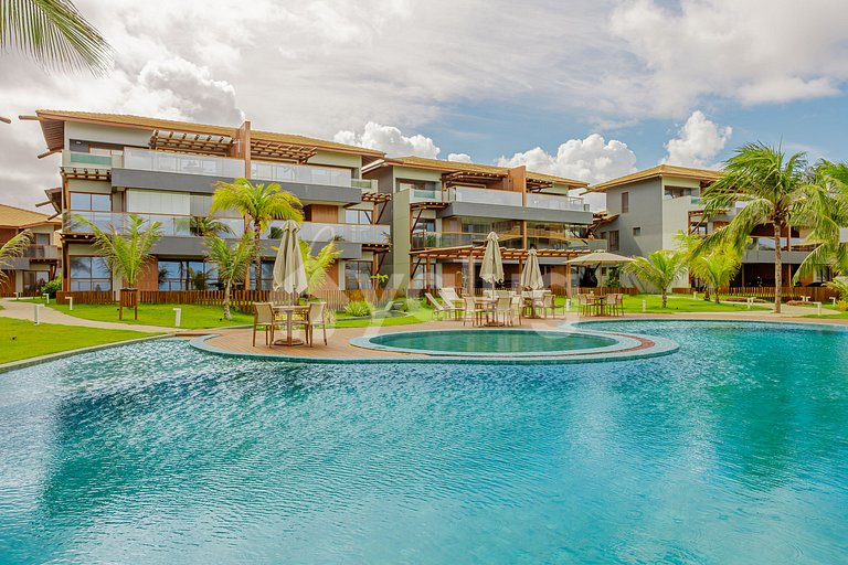 Apartamento en un cond. frente a la playa en Itacimirim.