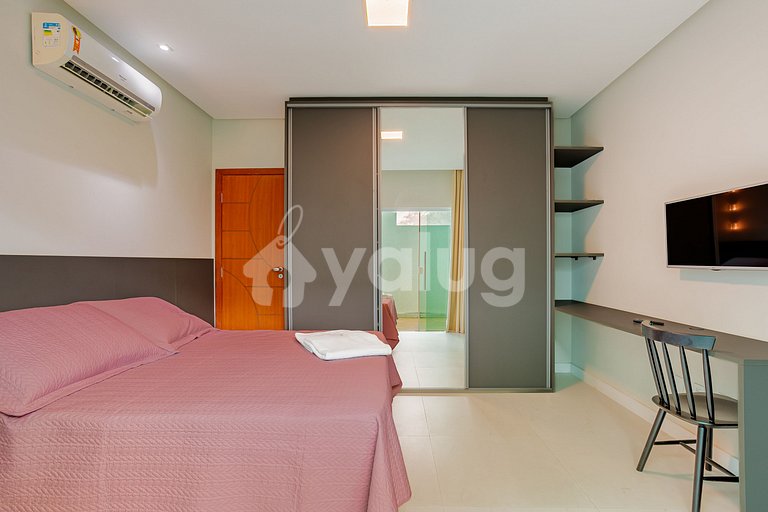 Hermosa casa con 4 suites y piscina - Paraíso dos Lagos