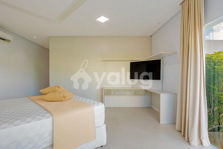 Hermosa casa con 4 suites y piscina - Paraíso dos Lagos