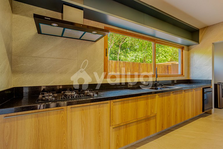 Casa Alto Padrão 4 Suítes - Praia Bella