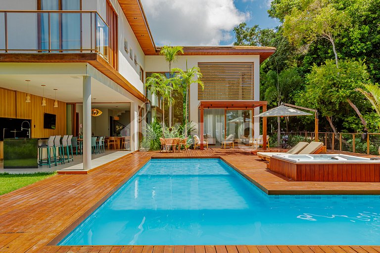 Casa Alto Padrão 4 Suítes - Praia Bella