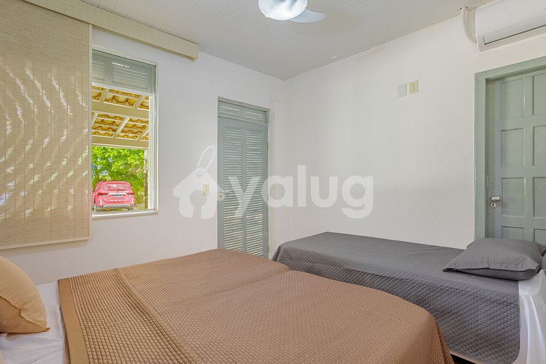 Casa con piscina, 6 suites, a 50 m de la playa - Busca Vida