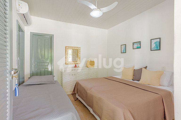 Casa con piscina, 6 suites, a 50 m de la playa - Busca Vida