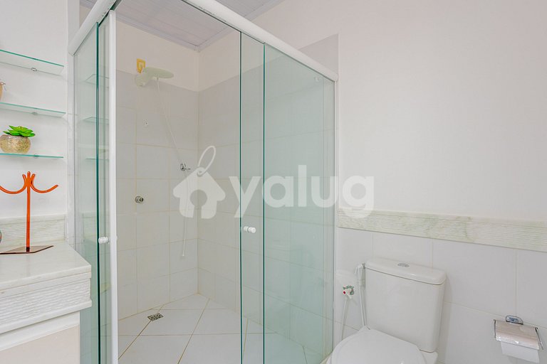 House with Pool, 6 Suites, 50m from the beach - Busca Vida