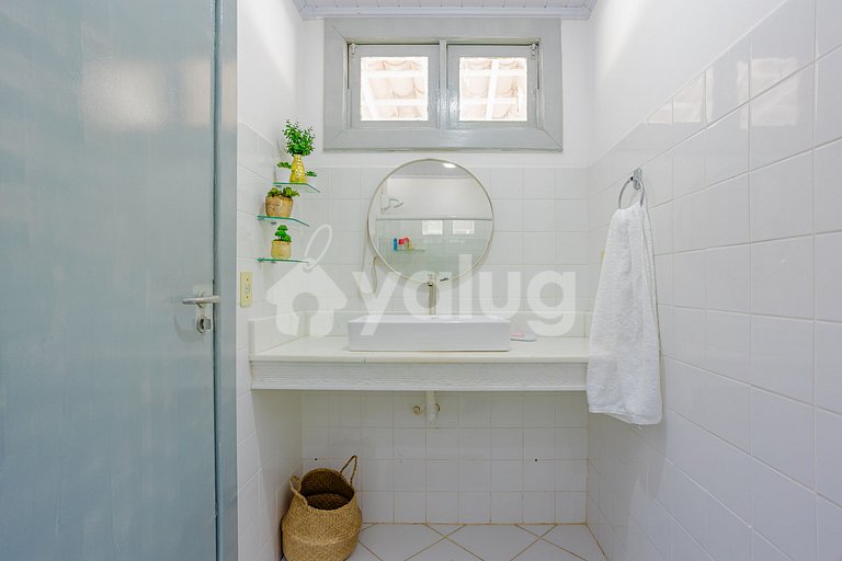 House with Pool, 6 Suites, 50m from the beach - Busca Vida