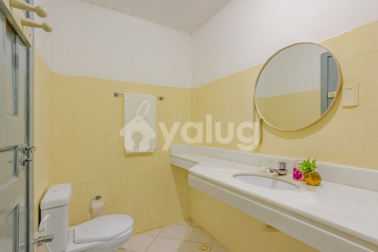 House with Pool, 6 Suites, 50m from the beach - Busca Vida