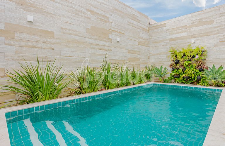 Excellent 4 Bedroom House in Guarajuba with Swimming Pool an