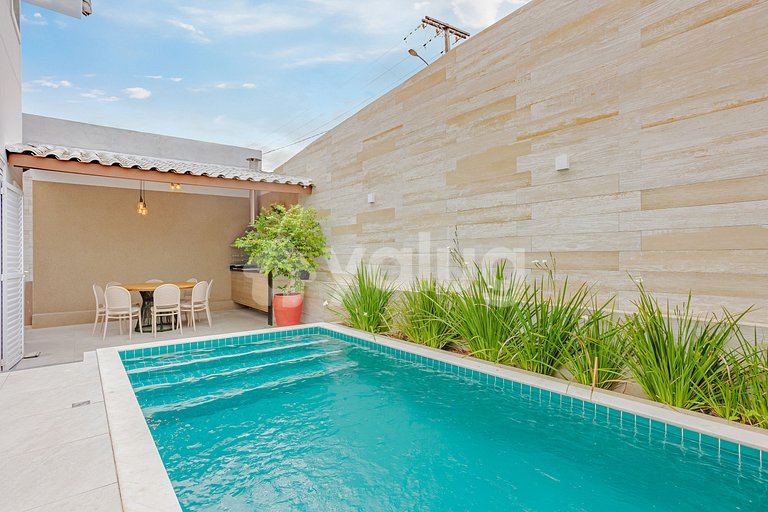 Excellent 4 Bedroom House in Guarajuba with Swimming Pool an