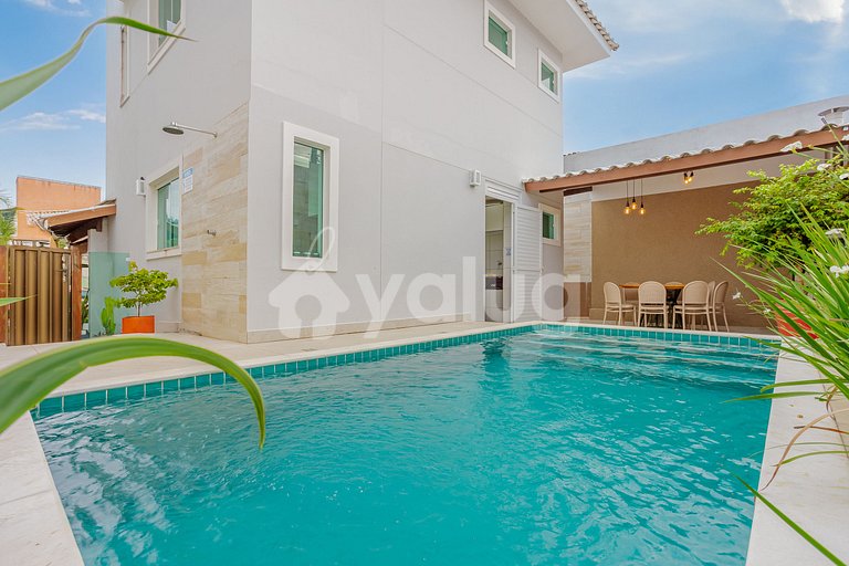 Excellent 4 Bedroom House in Guarajuba with Swimming Pool an