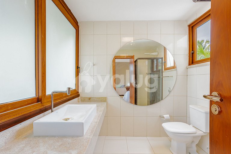 Hermosa casa con 5 suites y piscina - Guarajuba