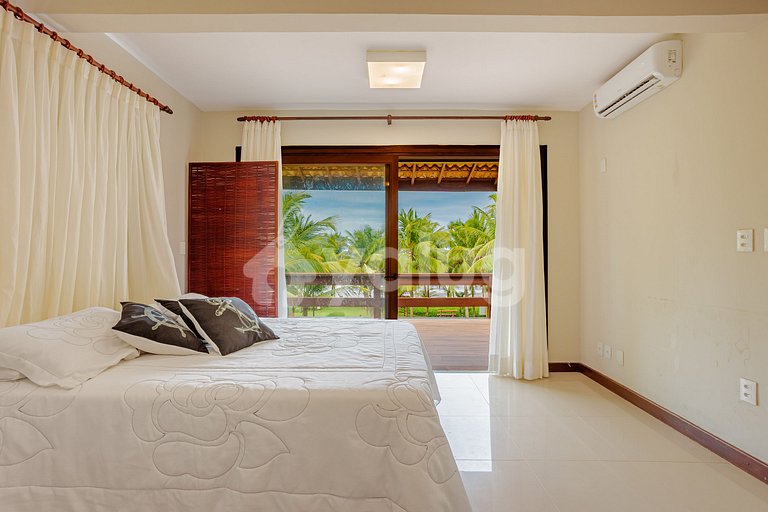 Linda Casa 5 Suítes com Piscina é na areia - Guarajuba