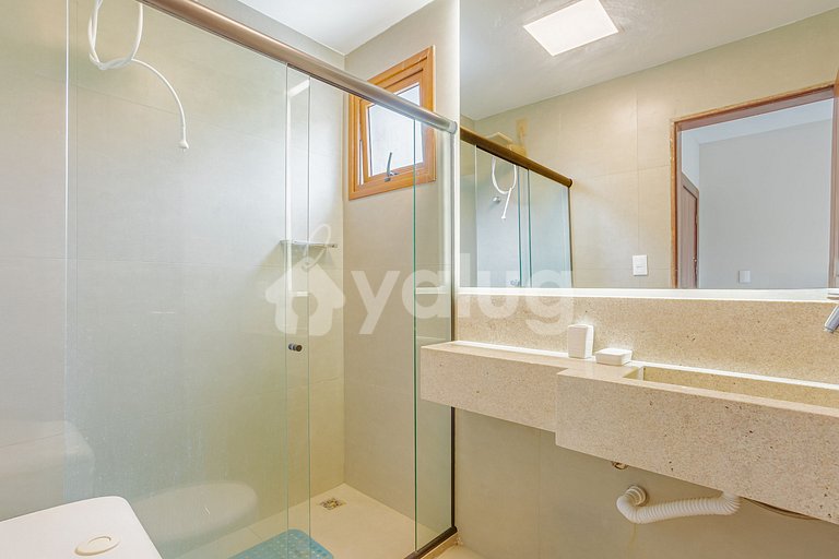 Linda Casa 5 Suítes com Piscina é na areia - Guarajuba