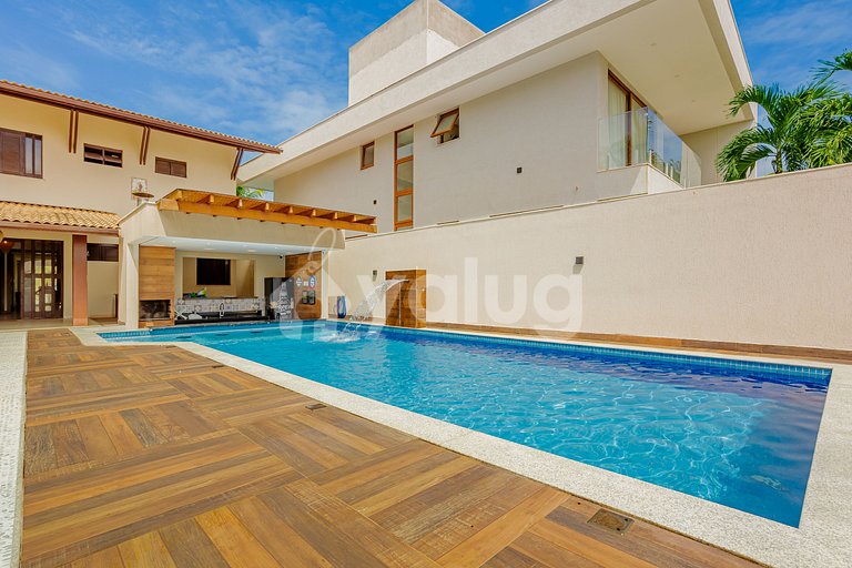 Hermosa casa con 5 suites y piscina - Guarajuba