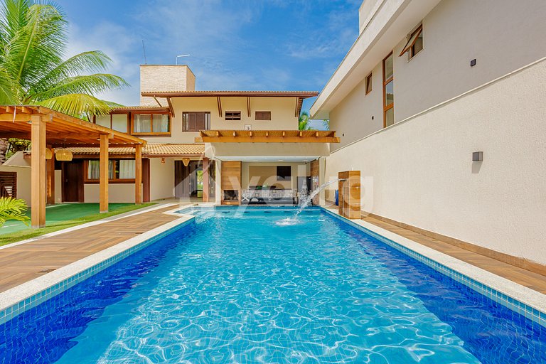 Hermosa casa con 5 suites y piscina - Guarajuba