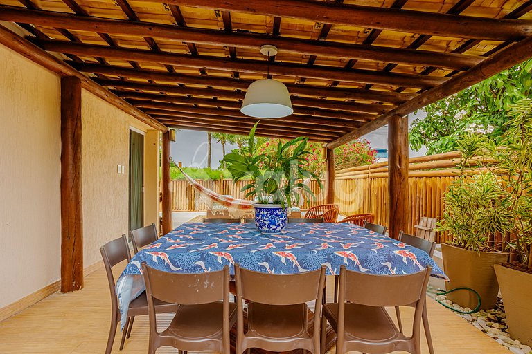 Beautiful 2-Bedroom House with Ocean View, Guarajuba