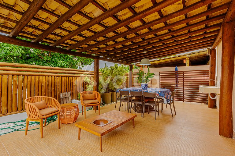 Beautiful 2-Bedroom House with Ocean View, Guarajuba