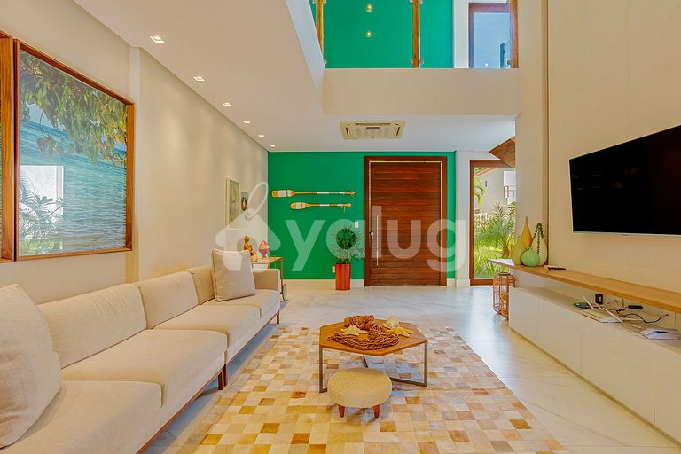 Casa Alto Padrão 6/4, com Hidro e piscina - Praia do Forte