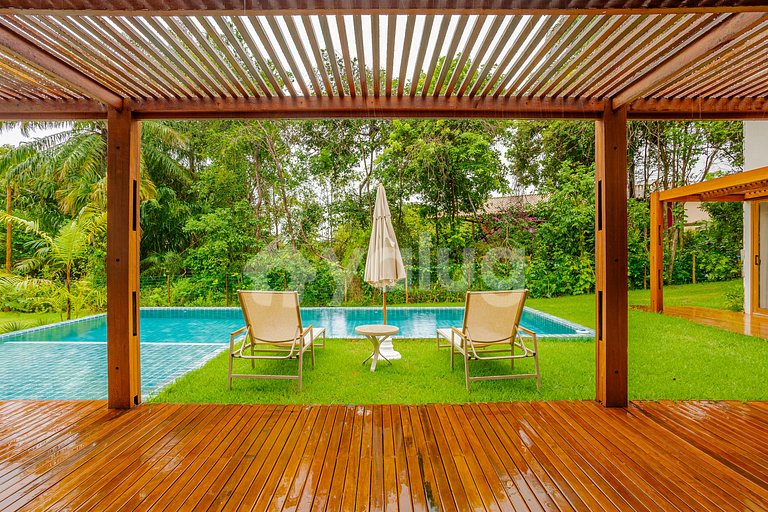 Luxury house with 5 suites and pool in Praia do Forte