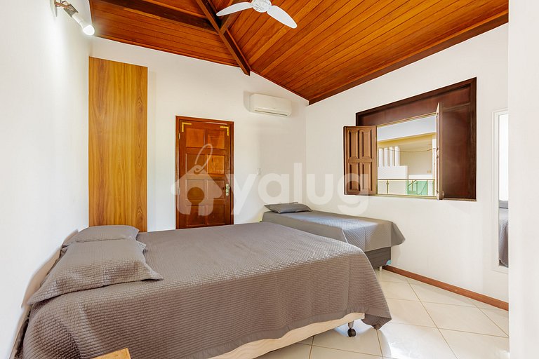 Maravilhosa Casa 5 Suítes a 550m da Praia