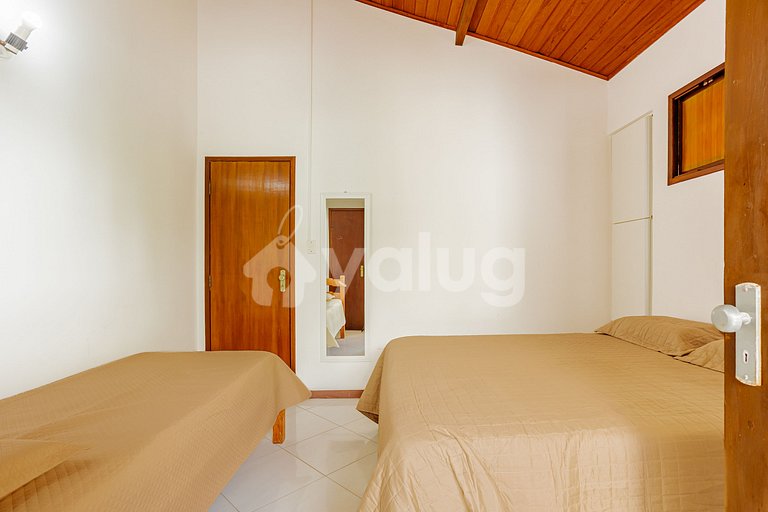 Maravilhosa Casa 5 Suítes a 550m da Praia