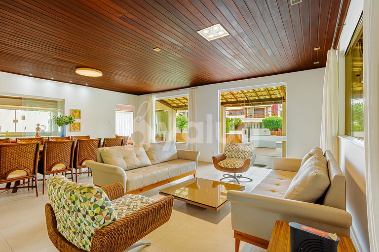 GB151 Perfect 7/4 house with pool, 160m from the beach