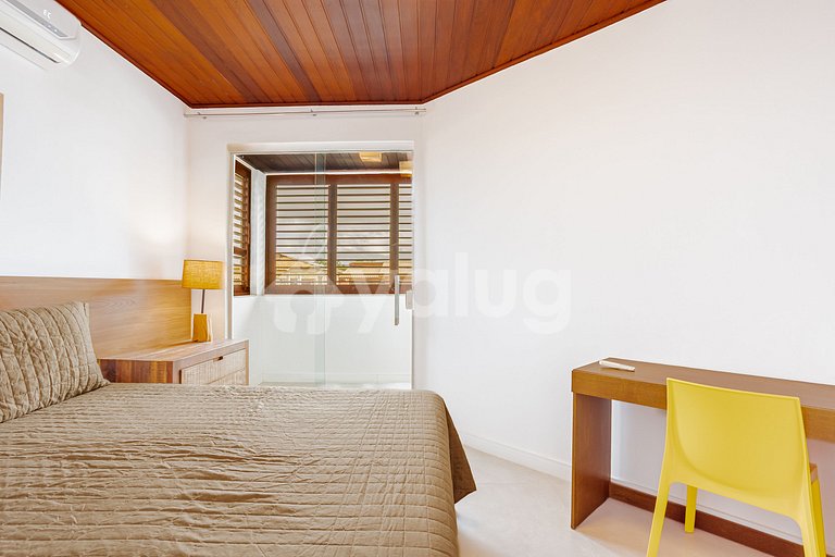 GB151 Perfeita Casa c/ piscina 7/4 a 160m da Praia  Guarajub