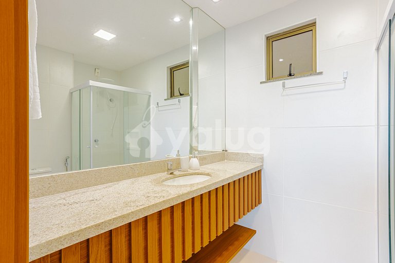 GB152 Perfect 3/4 Ap. Gated Community with Pool Beachfront