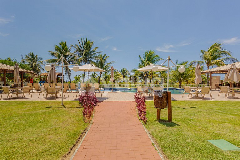 IT139 Apt 2 Suítes Cond Pé na Areia c/ Piscina