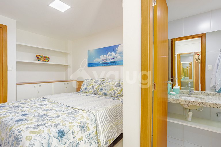 IT139 Apt 2 Suítes Cond Pé na Areia c/ Piscina