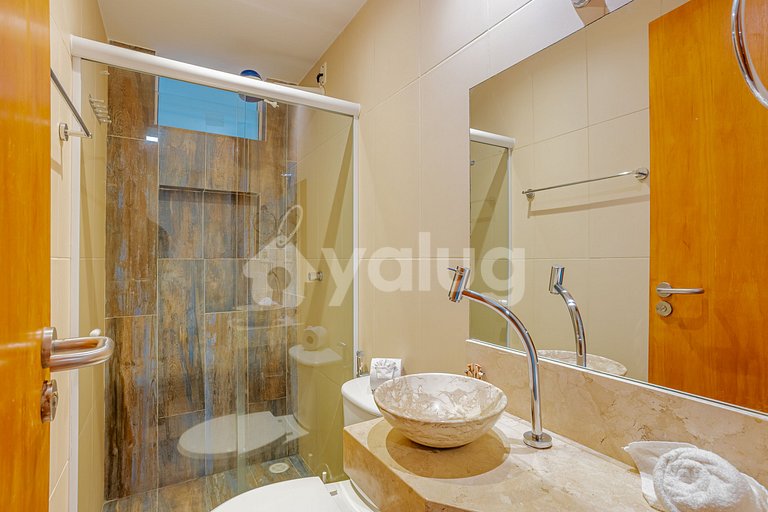 Dúplex IT 141 en condominio con piscina y acceso a la playa