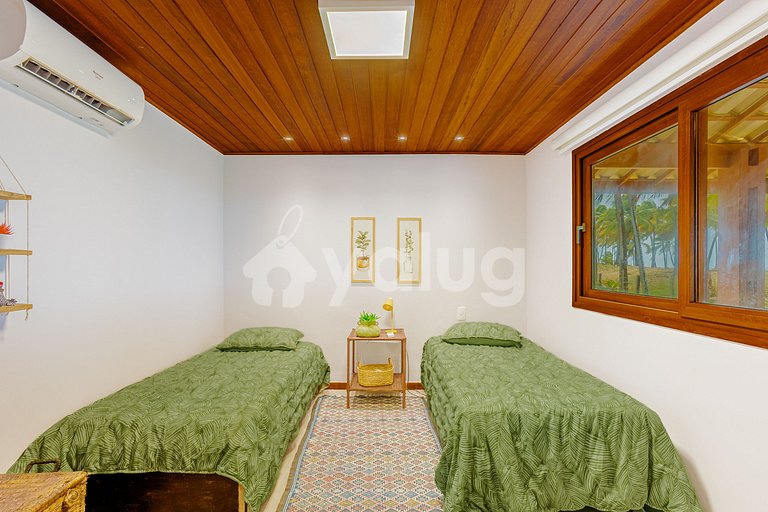 BV09 Casa Beira mar 6/4 c/ Piscina a 70m da Praia Busca Vida