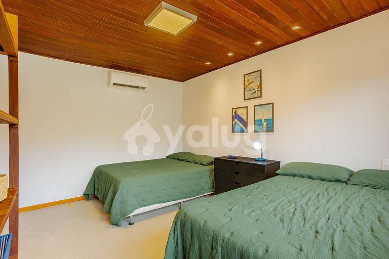 BV09 Casa Beira mar 6/4 c/ Piscina a 70m da Praia Busca Vida