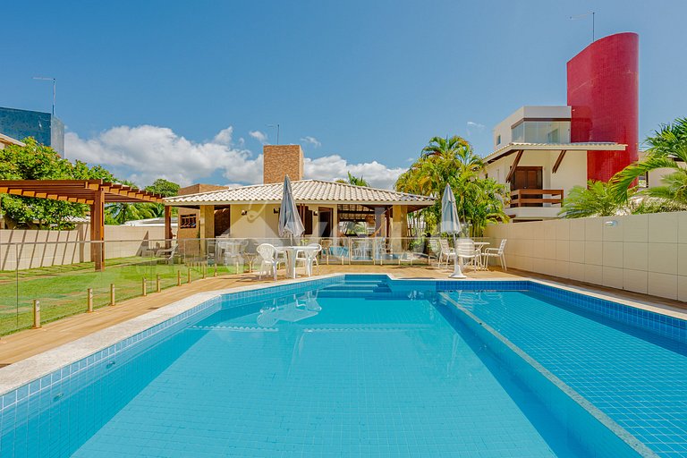 GB153 - Perfeita Casa 4/4 com Piscina Cond. Pé na areia