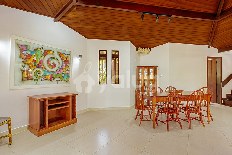 GB153 - Perfeita Casa 4/4 com Piscina Cond. Pé na areia