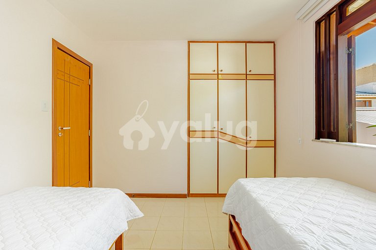 GB153 Perfect 4/4 House with Pool in Beachfront Gated