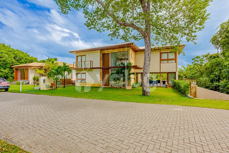 Excelente Casa com 4 suítes - Praia do Forte