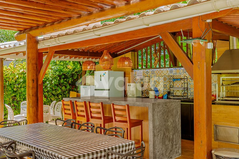 Excelente Casa 6 Suítes a 350m da Praia