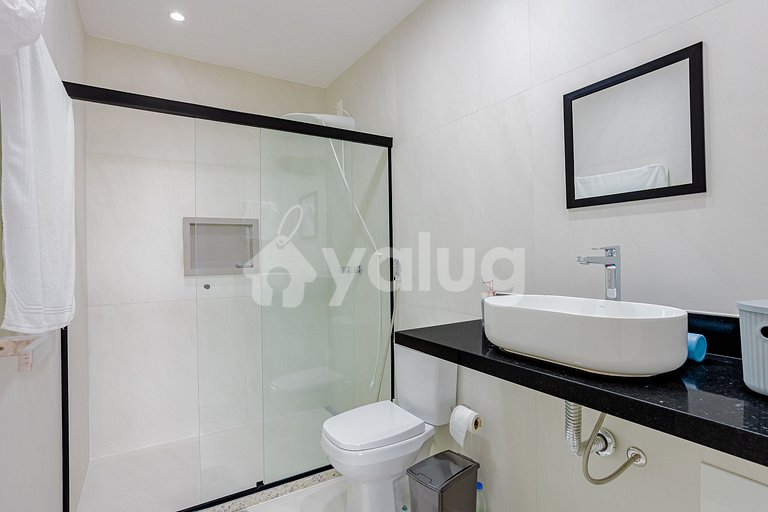 GB154 - Dúplex 3 suites urbanización cerrada c/ piscina