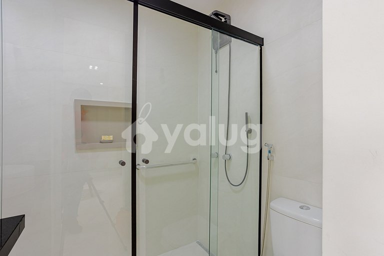 GB154 - Dúplex 3 suites urbanización cerrada c/ piscina
