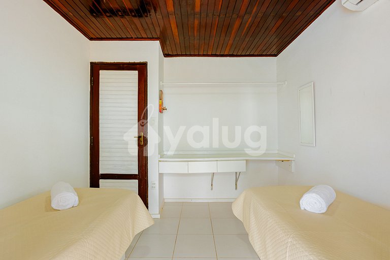 GB155 Bela Casa beira-mar c/ piscina 5/4 Guarajuba