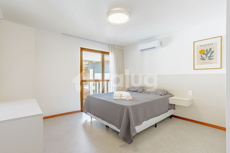 IT144 Ocean-View Ap. 3 En-suite Bedrooms Beachfront Cond.