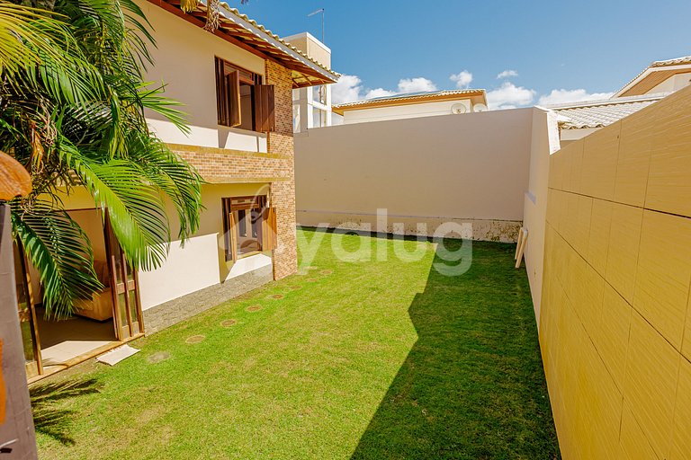 GB153 - Perfeita Casa 4/4 com Piscina Cond. Pé na areia